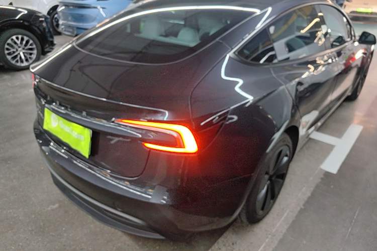 Used Tesla Model 3 2025 Rear-Wheel-Drive Version Rear Right 45 Deg