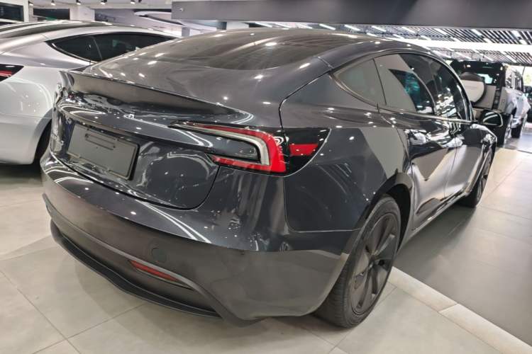 Used Tesla Model 3 2025 Rear-Wheel-Drive Version Rear Right 45 Deg