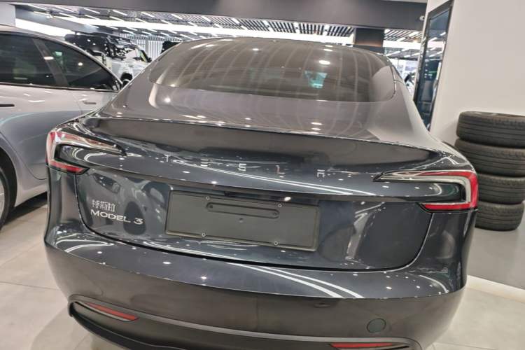 Used Tesla Model 3 2025 Rear-Wheel-Drive Version Rear