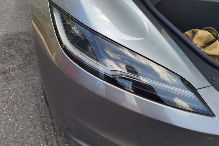 Used Tesla Model 3 2025 Model Revised Long-Range Rear-Wheel-Drive Version Right Front Headlight