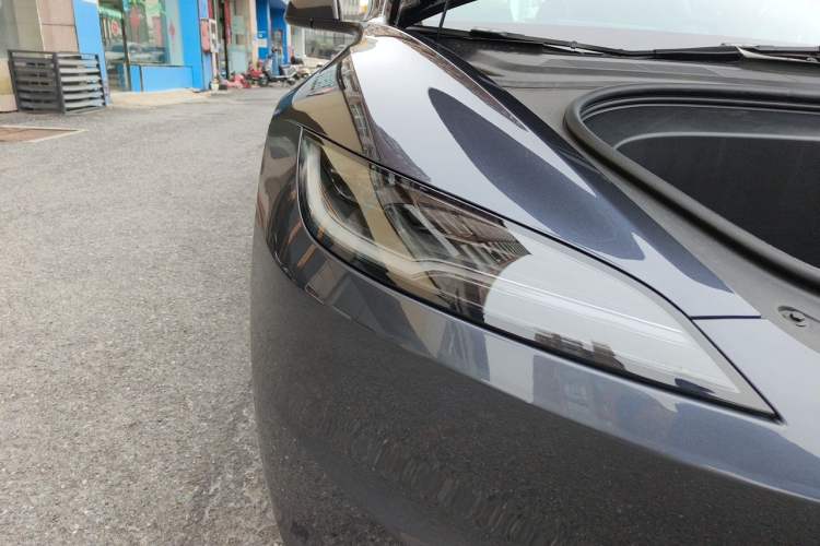 Used Tesla Model 3 2025 Model Revised Long-Range Rear-Wheel-Drive Version Right Front Headlight