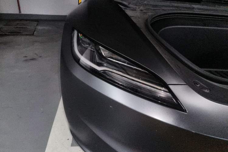 Used Tesla Model 3 2025 Rear-Wheel-Drive Version Right Front Headlight