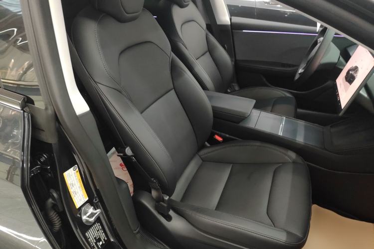 Used Tesla Model 3 2025 Rear-Wheel-Drive Version Right Front Seat