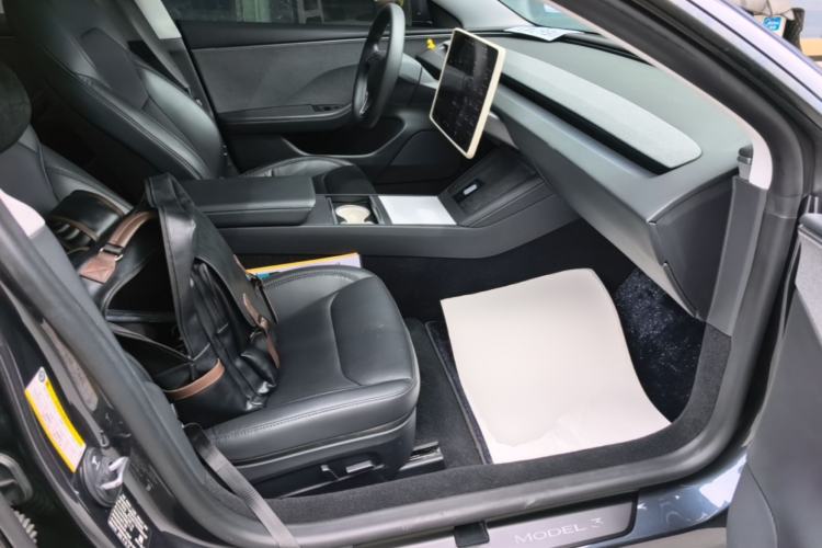 Used Tesla Model 3 2025 Rear-Wheel-Drive Version Right Front Seat