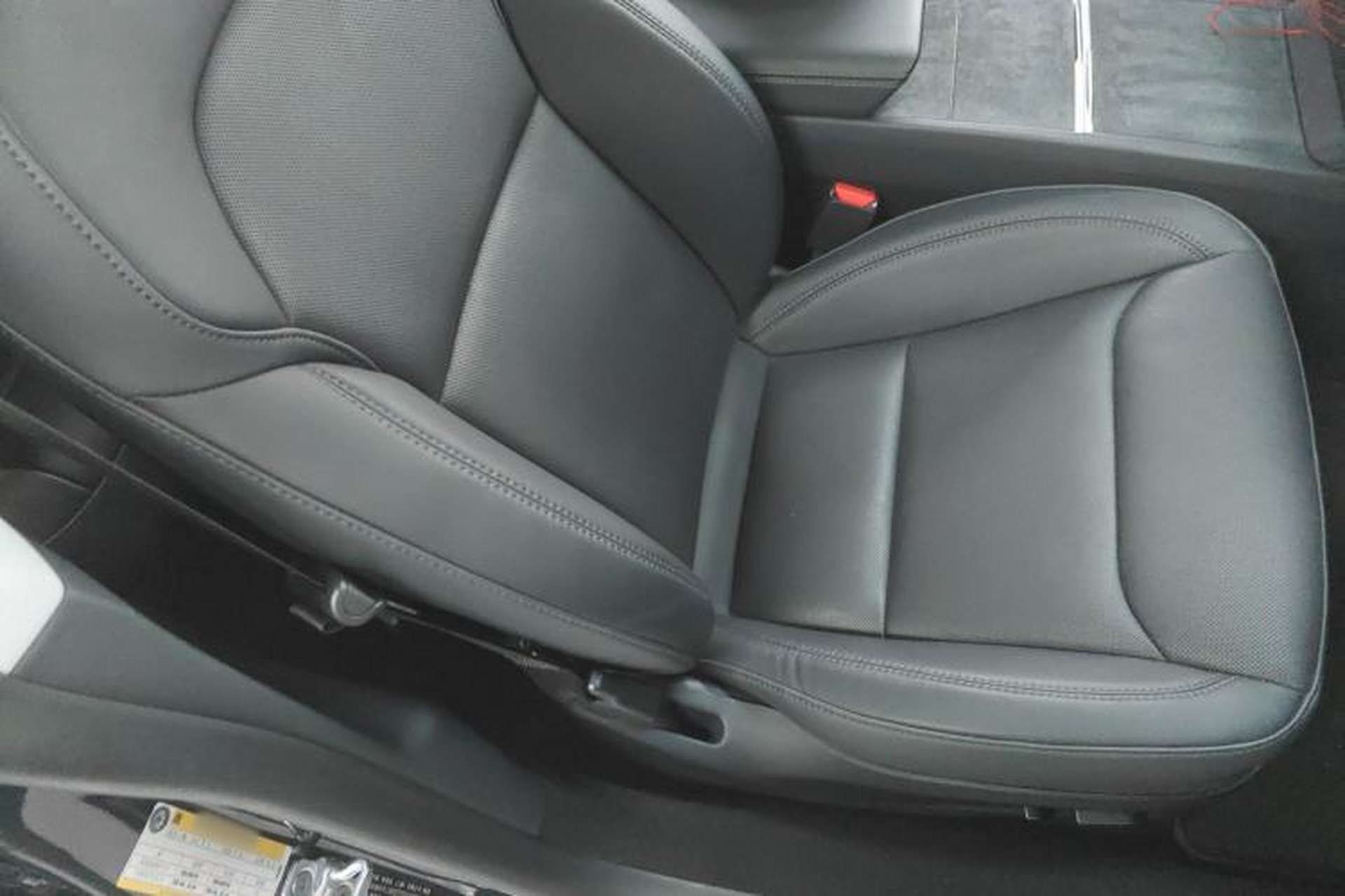Used Tesla Model 3 2025 Rear-Wheel-Drive Version Right Front Seat