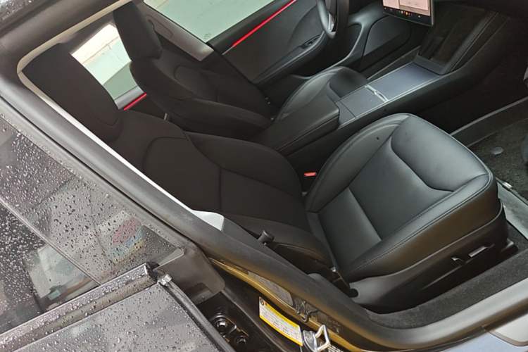 Used Tesla Model 3 2025 Rear-Wheel-Drive Version Right Front Seat