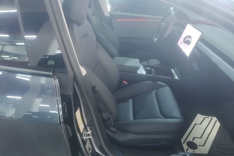 Used Tesla Model 3 2025 Rear-Wheel-Drive Version Right Front Seat