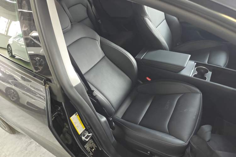 Used Tesla Model 3 2025 Rear-Wheel-Drive Version Right Front Seat