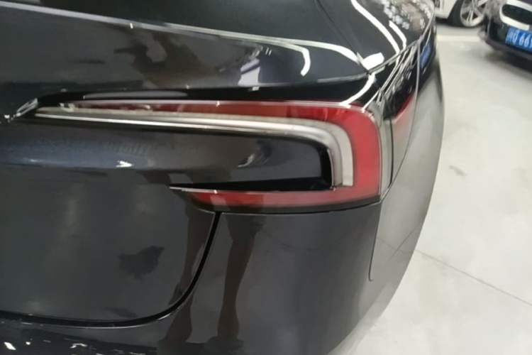 Used Tesla Model 3 2025 Model Revised Rear-Wheel-Drive Version Right Rear Taillight
