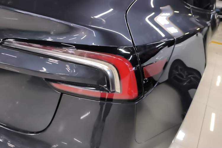Used Tesla Model 3 2025 Rear-Wheel-Drive Version Right Rear Taillight