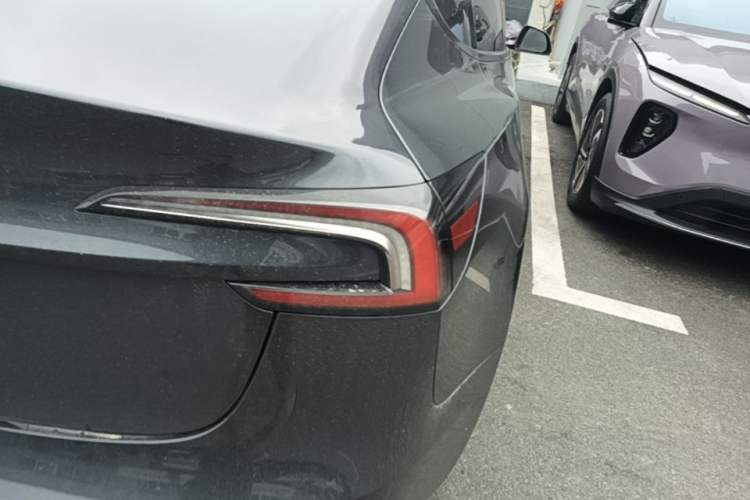 Used Tesla Model 3 2025 Rear-Wheel-Drive Version Right Rear Taillight
