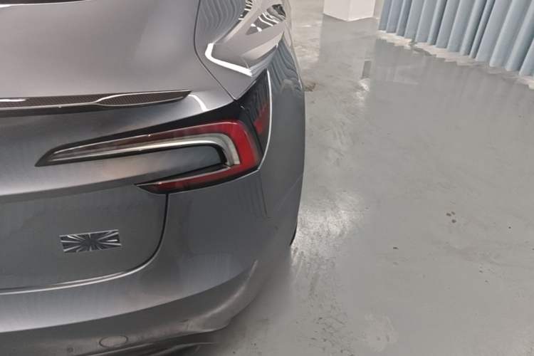 Used Tesla Model 3 2025 Model Revised High-Performance All-Wheel-Drive Version Right Rear Taillight