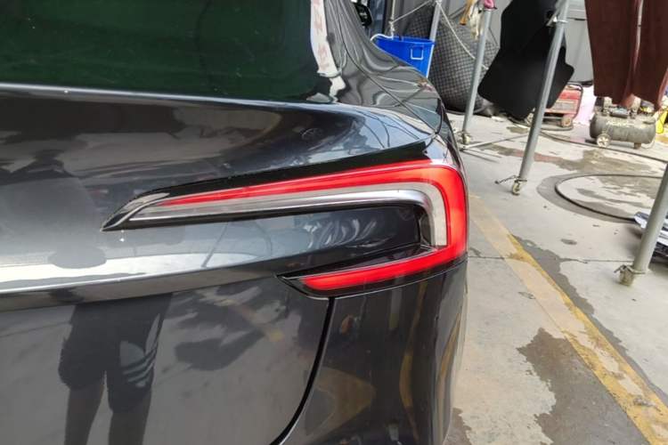 Used Tesla Model 3 2025 Rear-Wheel-Drive Version Right Rear Taillight