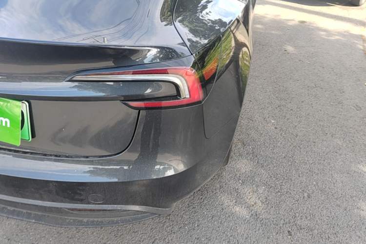 Used Tesla Model 3 2025 Rear-Wheel-Drive Version Right Rear Taillight