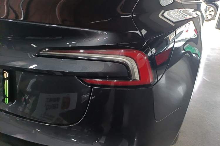 Used Tesla Model 3 2025 Rear-Wheel-Drive Version Right Rear Taillight