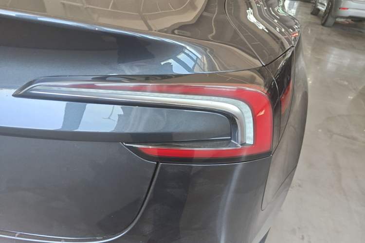 Used Tesla Model 3 2025 Rear-Wheel-Drive Version Right Rear Taillight