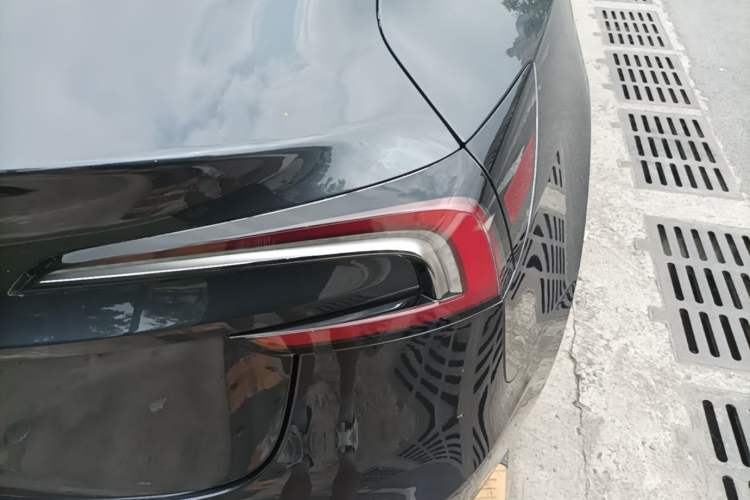 Used Tesla Model 3 2025 Rear-Wheel-Drive Version Right Rear Taillight