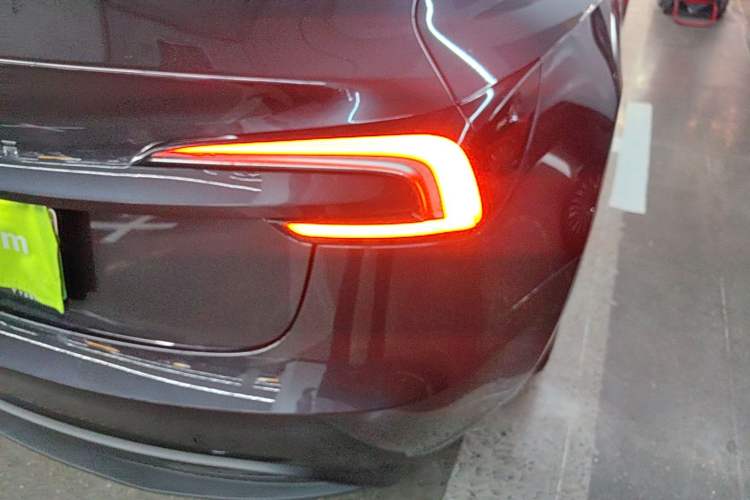 Used Tesla Model 3 2025 Rear-Wheel-Drive Version Right Rear Taillight