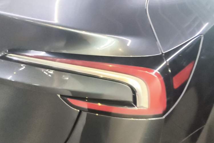 Used Tesla Model 3 2025 Rear-Wheel-Drive Version Right Rear Taillight