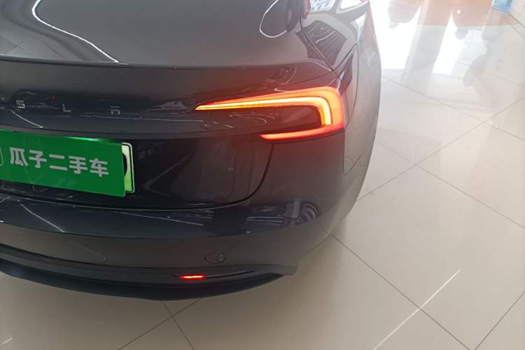 Used Tesla Model 3 2025 Model Revised Rear-Wheel-Drive Version Right Rear Taillight
