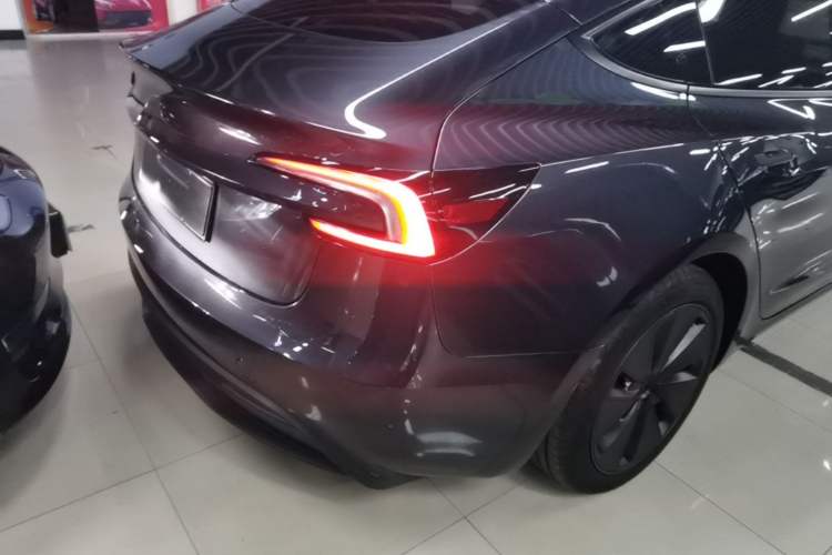 Used Tesla Model 3 2025 Rear-Wheel-Drive Version Right Rear Taillight