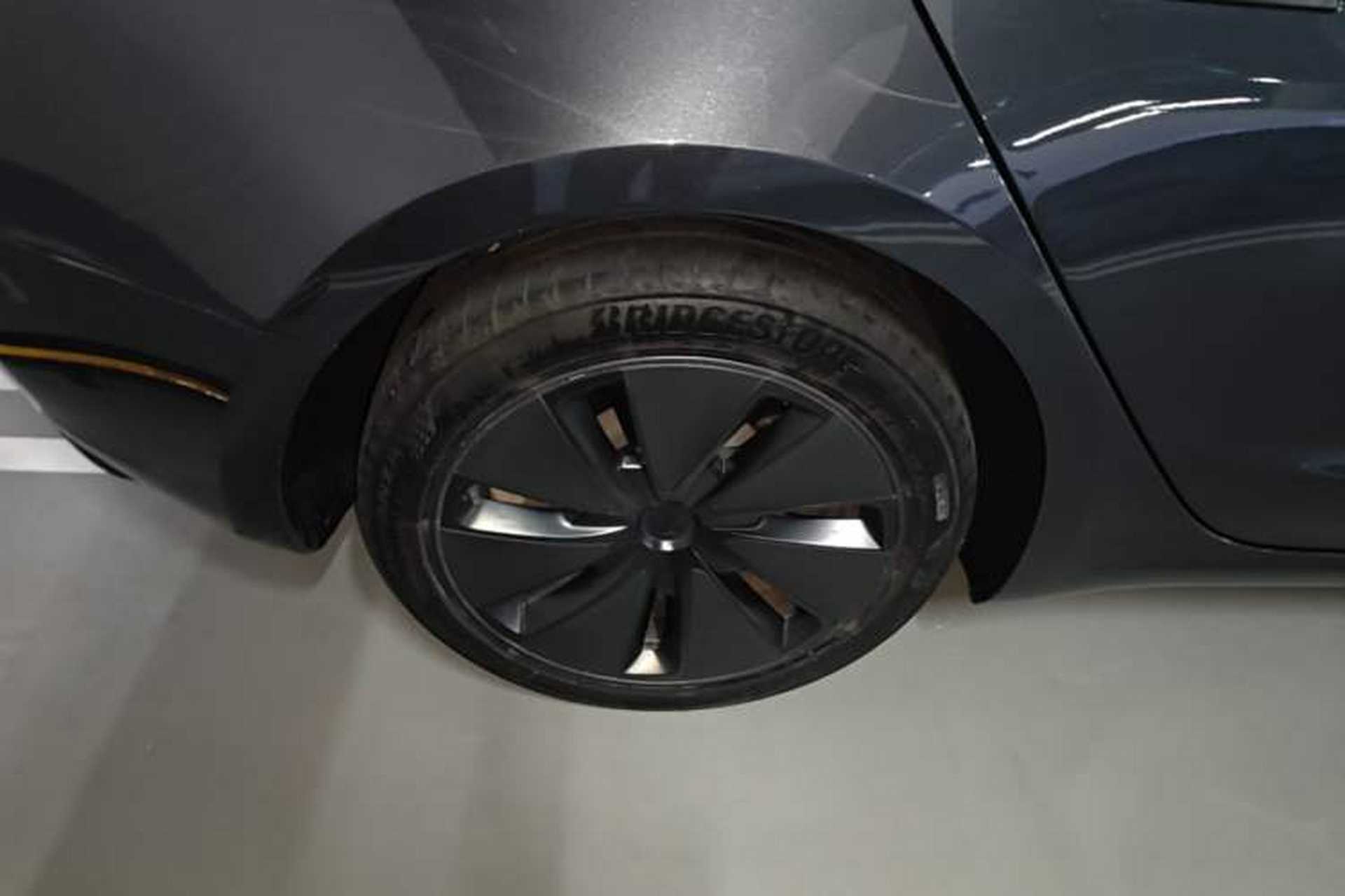 Used Tesla Model 3 2025 Rear-Wheel-Drive Version Right Rear Wheel Hub