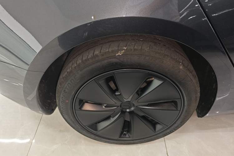 Used Tesla Model 3 2025 Model Revised Rear-Wheel-Drive Version Right Rear Wheel Hub