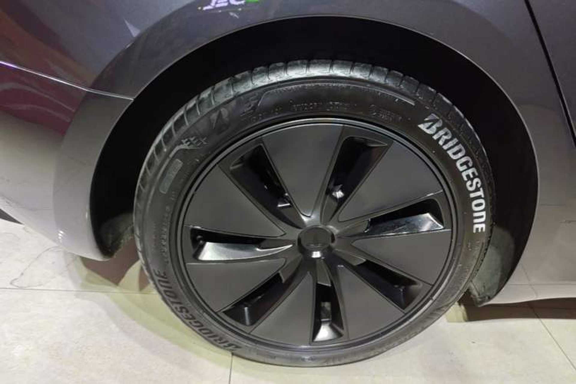 Used Tesla Model 3 2025 Rear-Wheel-Drive Version Right Rear Wheel Hub