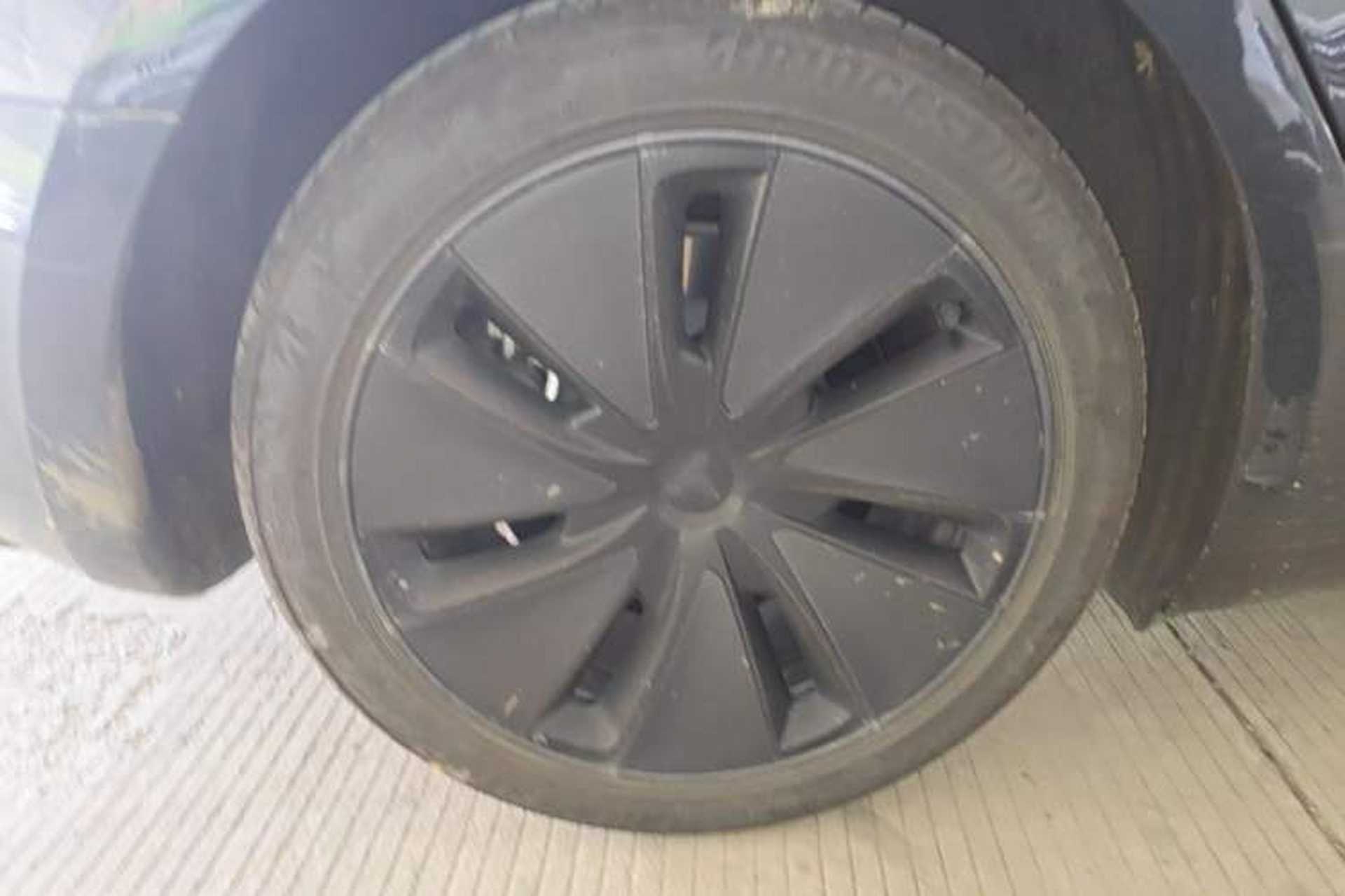 Used Tesla Model 3 2025 Rear-Wheel-Drive Version Right Rear Wheel Hub