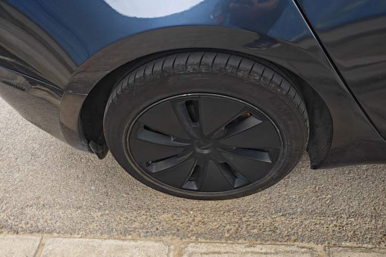Used Tesla Model 3 2025 Rear-Wheel-Drive Version Right Rear Wheel Hub