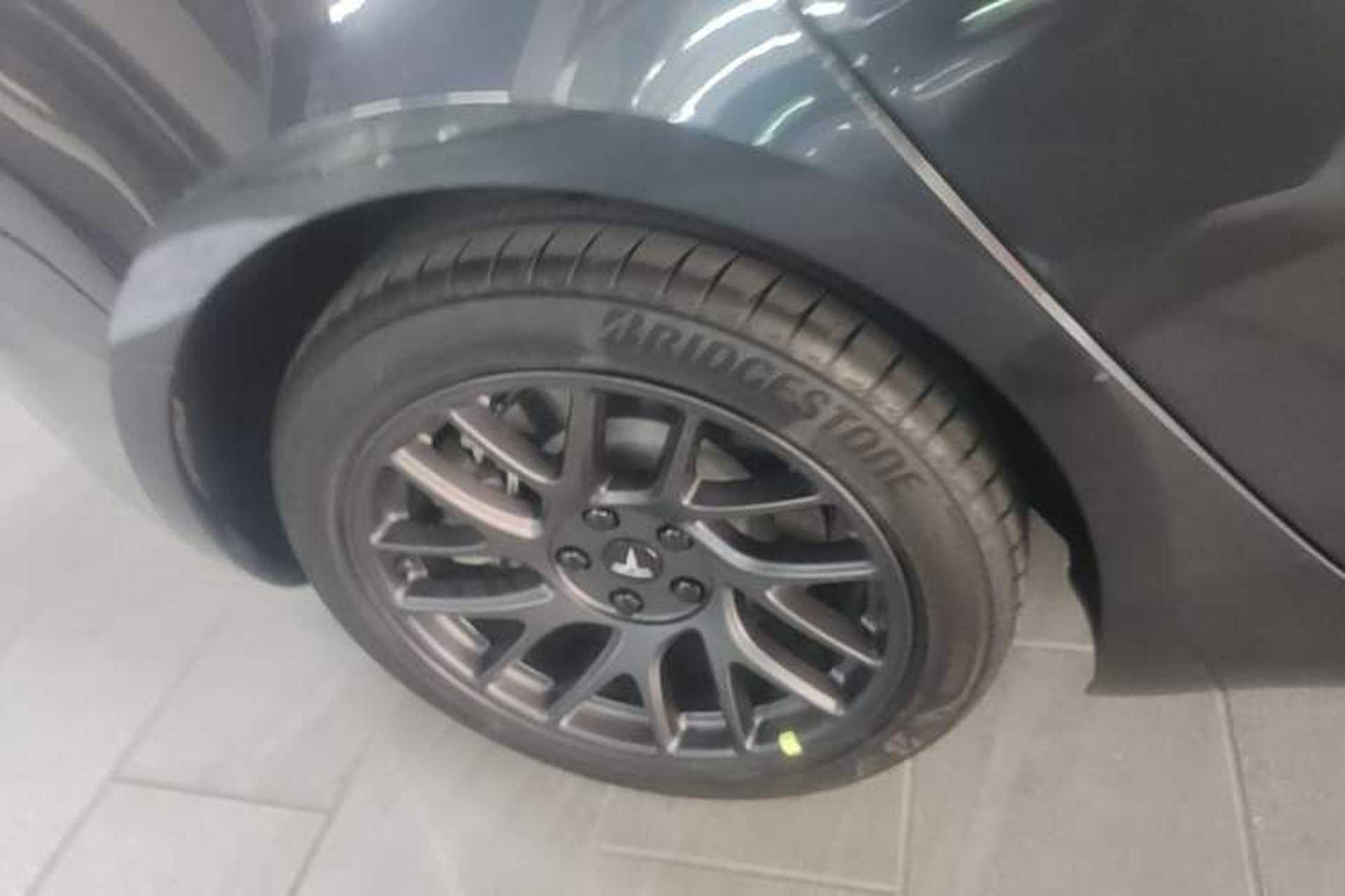 Used Tesla Model 3 2025 Rear-Wheel-Drive Version Right Rear Wheel Hub