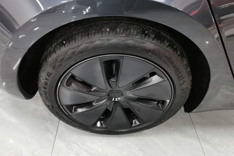Used Tesla Model 3 2025 Rear-Wheel-Drive Version Right Rear Wheel Hub