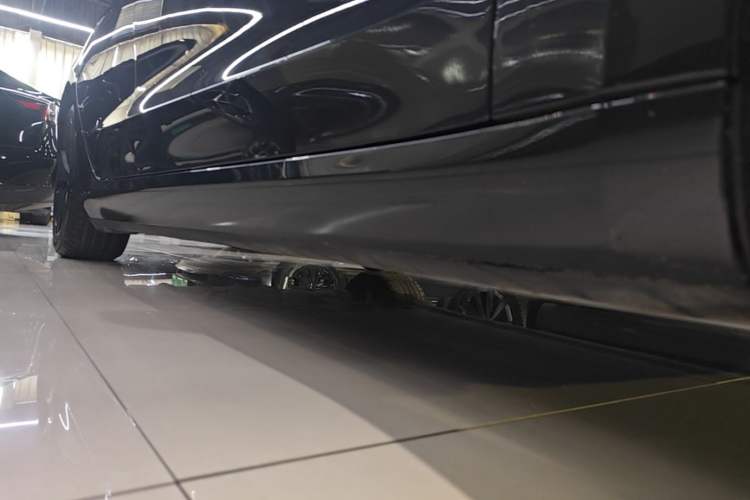 Used Tesla Model 3 2025 Rear-Wheel-Drive Version Right Side Sill