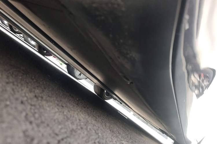 Used Tesla Model 3 2025 Rear-Wheel-Drive Version Right Side Sill