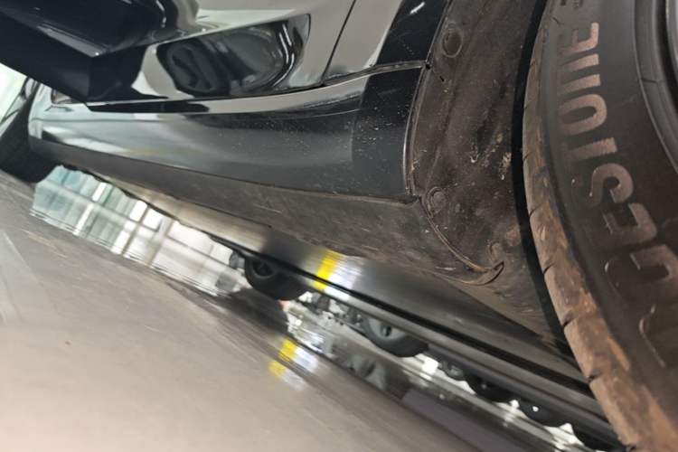 Used Tesla Model 3 2025 Model Revised Rear-Wheel-Drive Version Right Side Sill