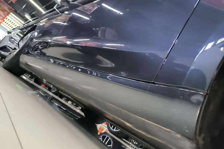 Used Tesla Model 3 2025 Rear-Wheel-Drive Version Right Side Sill