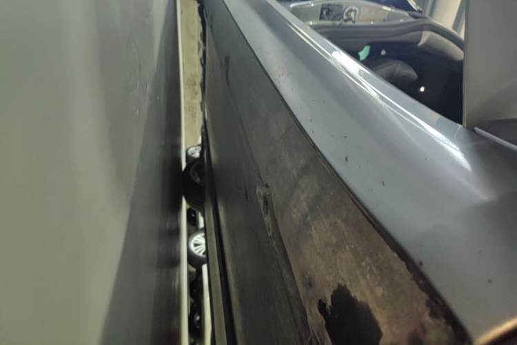 Used Tesla Model 3 2025 Rear-Wheel-Drive Version Right Side Sill