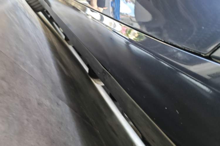 Used Tesla Model 3 2025 Rear-Wheel-Drive Version Right Side Sill