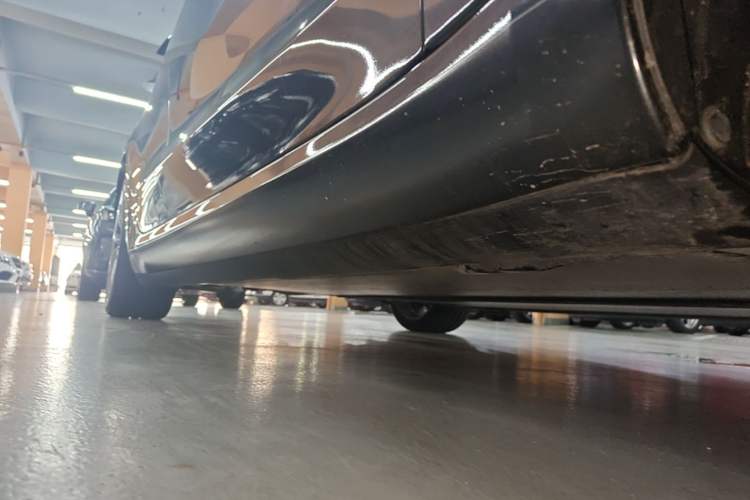Used Tesla Model 3 2025 Rear-Wheel-Drive Version Right Side Sill