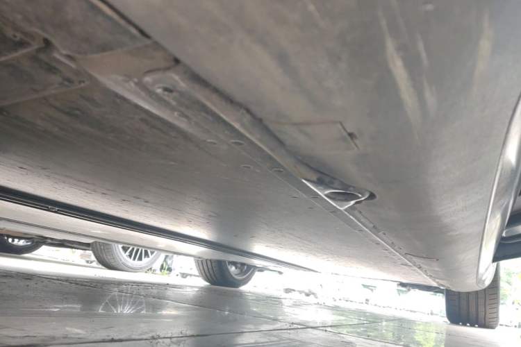 Used Tesla Model 3 2025 Model Long-Range Rear-Wheel-Drive Version Right Side Sill