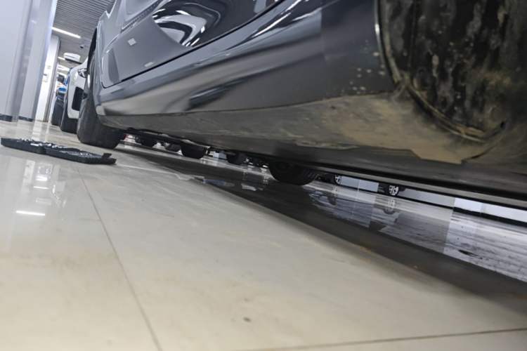 Used Tesla Model 3 2025 Rear-Wheel-Drive Version Right Side Sill