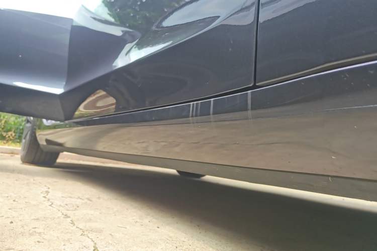 Used Tesla Model 3 2025 Rear-Wheel-Drive Version Right Side Sill