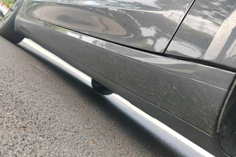 Used Tesla Model 3 2025 Rear-Wheel-Drive Version Right Side Sill
