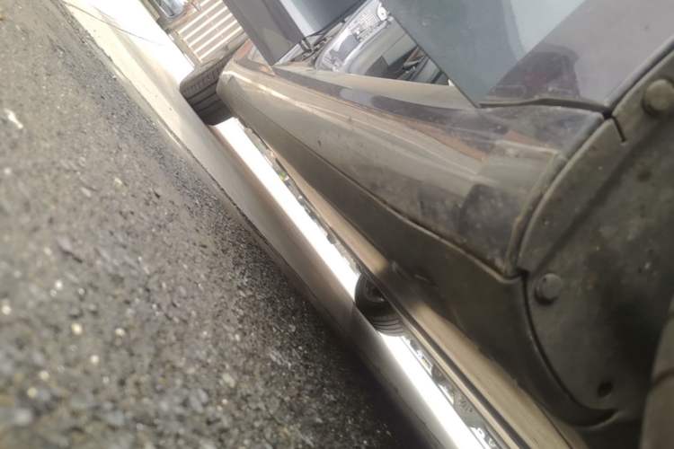 Used Tesla Model 3 2025 Rear-Wheel-Drive Version Right Side Sill