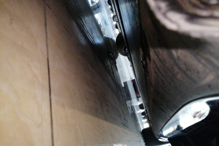 Used Tesla Model 3 2025 Rear-Wheel-Drive Version Right Side Sill