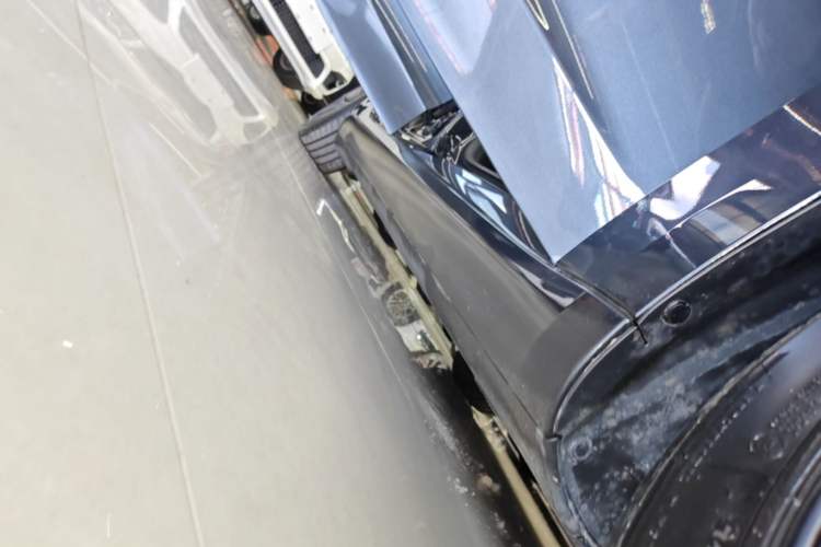 Used Tesla Model 3 2025 Rear-Wheel-Drive Version Right Side Sill