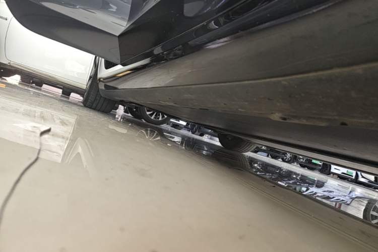 Used Tesla Model 3 2025 Rear-Wheel-Drive Version Right Side Sill