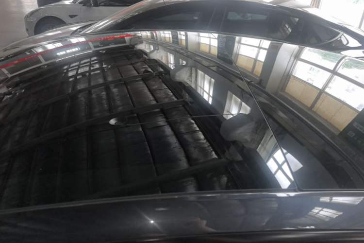 Used Tesla Model 3 2025 Rear-Wheel-Drive Version Roof