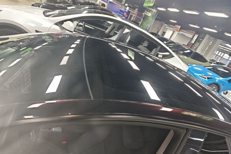 Used Tesla Model 3 2025 Rear-Wheel-Drive Version Roof