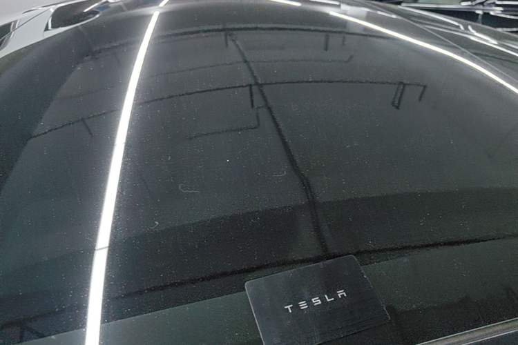 Used Tesla Model 3 2025 Rear-Wheel-Drive Version Roof